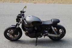 Suzuki-GSX750-caferacer-10