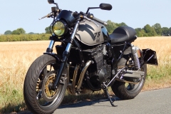 Suzuki-GSX750-caferacer-24