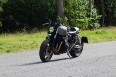 Suzuki-GSX750-caferacer-9